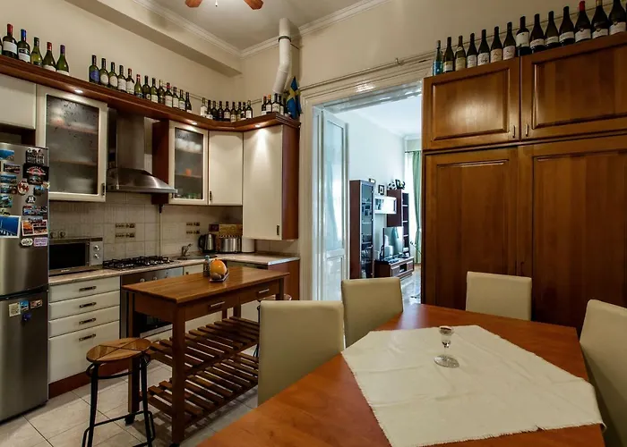 St. Stephen Boulevard Apartment